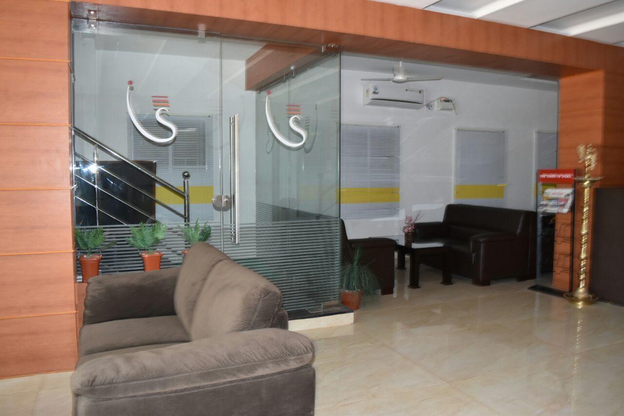 Отель Surag Residency Tiruchirappalli Экстерьер фото